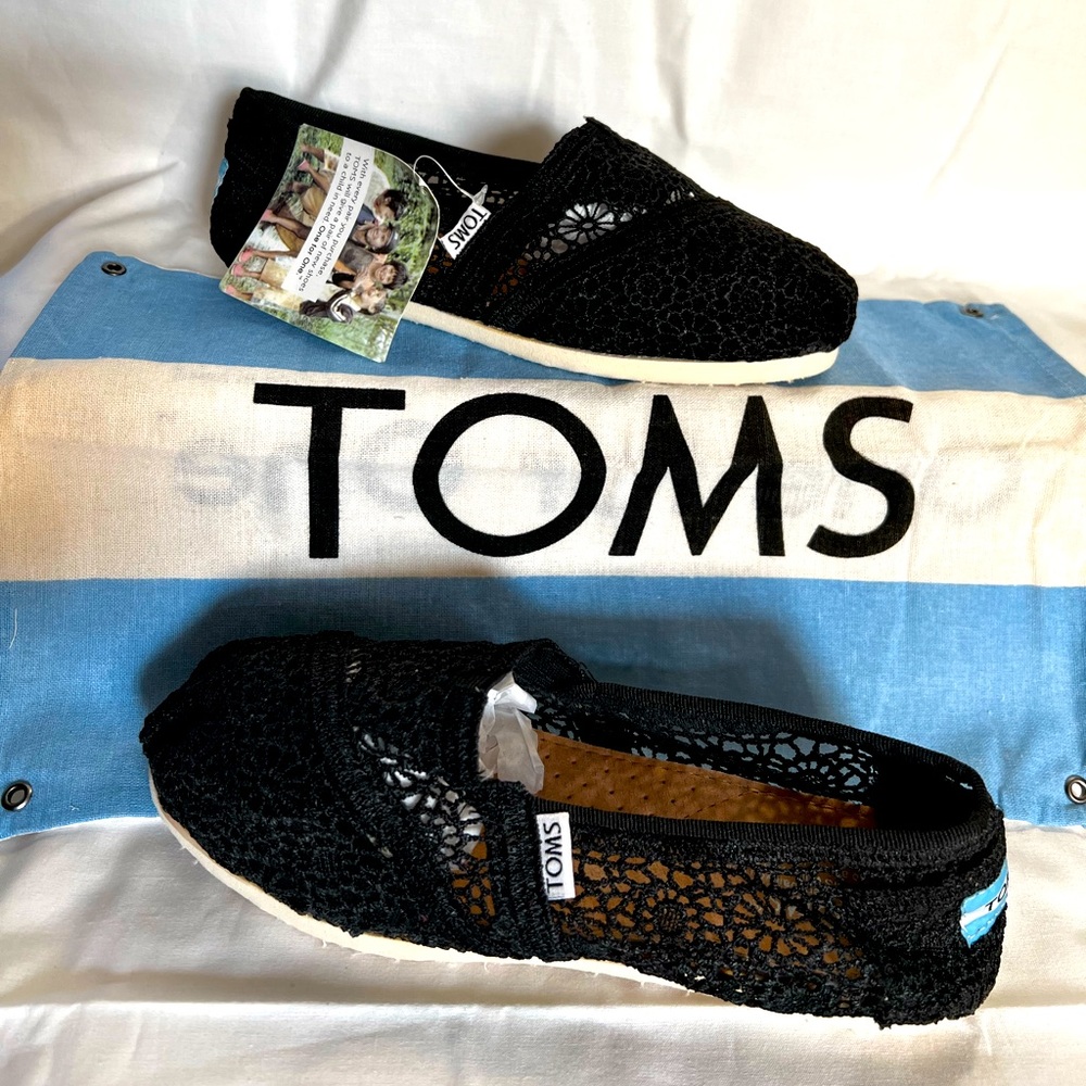 TOMS Crochet Slip-on shoes